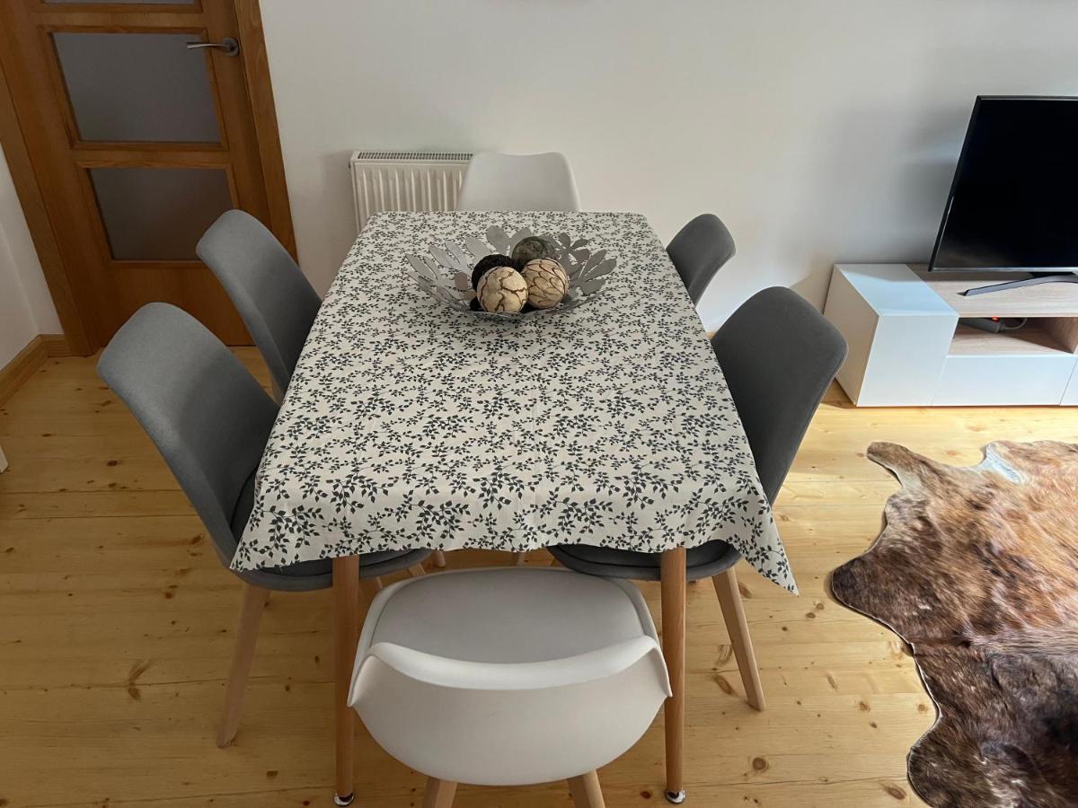 קסטילו דה חאקה Apartamento Luga מראה חיצוני תמונה